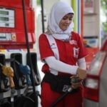 Perbandingan Gaji Operator SPBU Pertamina dan Shell