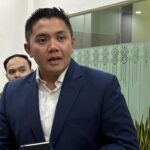 Seskab Teddy Jelaskan Kondisi Ekonomi RI dan Isu Chaos