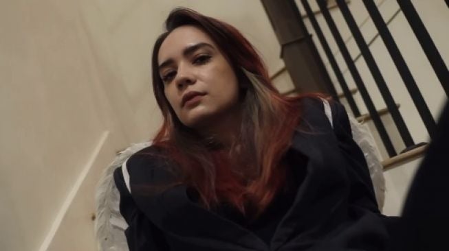 Putri Anne Blak-blakan Akui Kembali Memeluk Agama Kristen